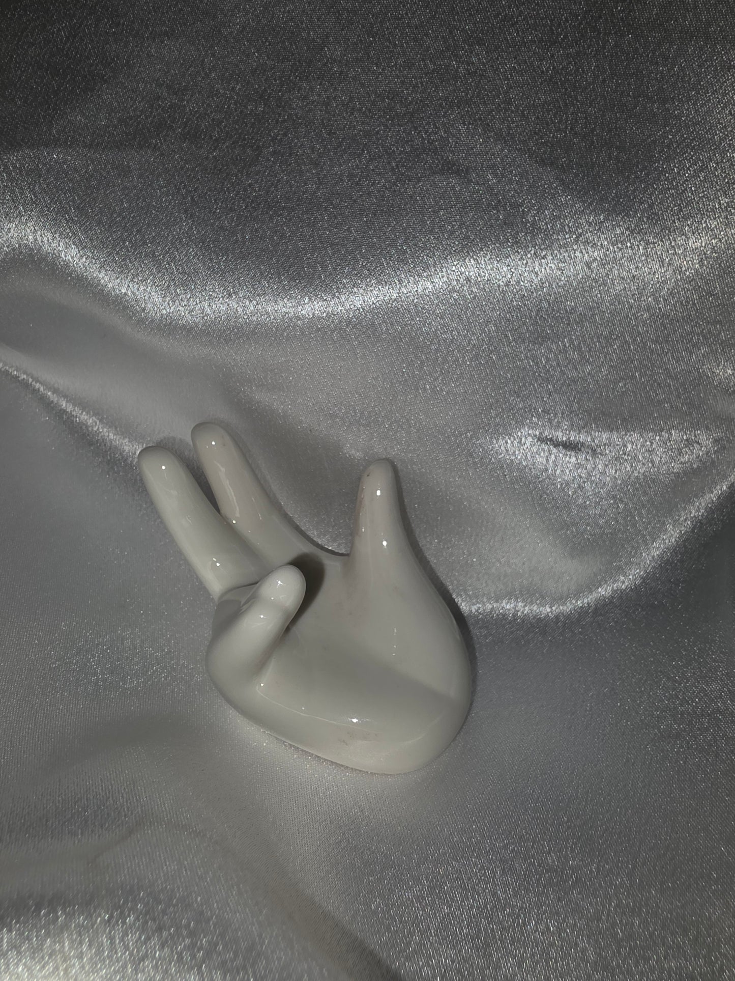 Ceramic Hand Sphere Holder ā Sphere Not Included