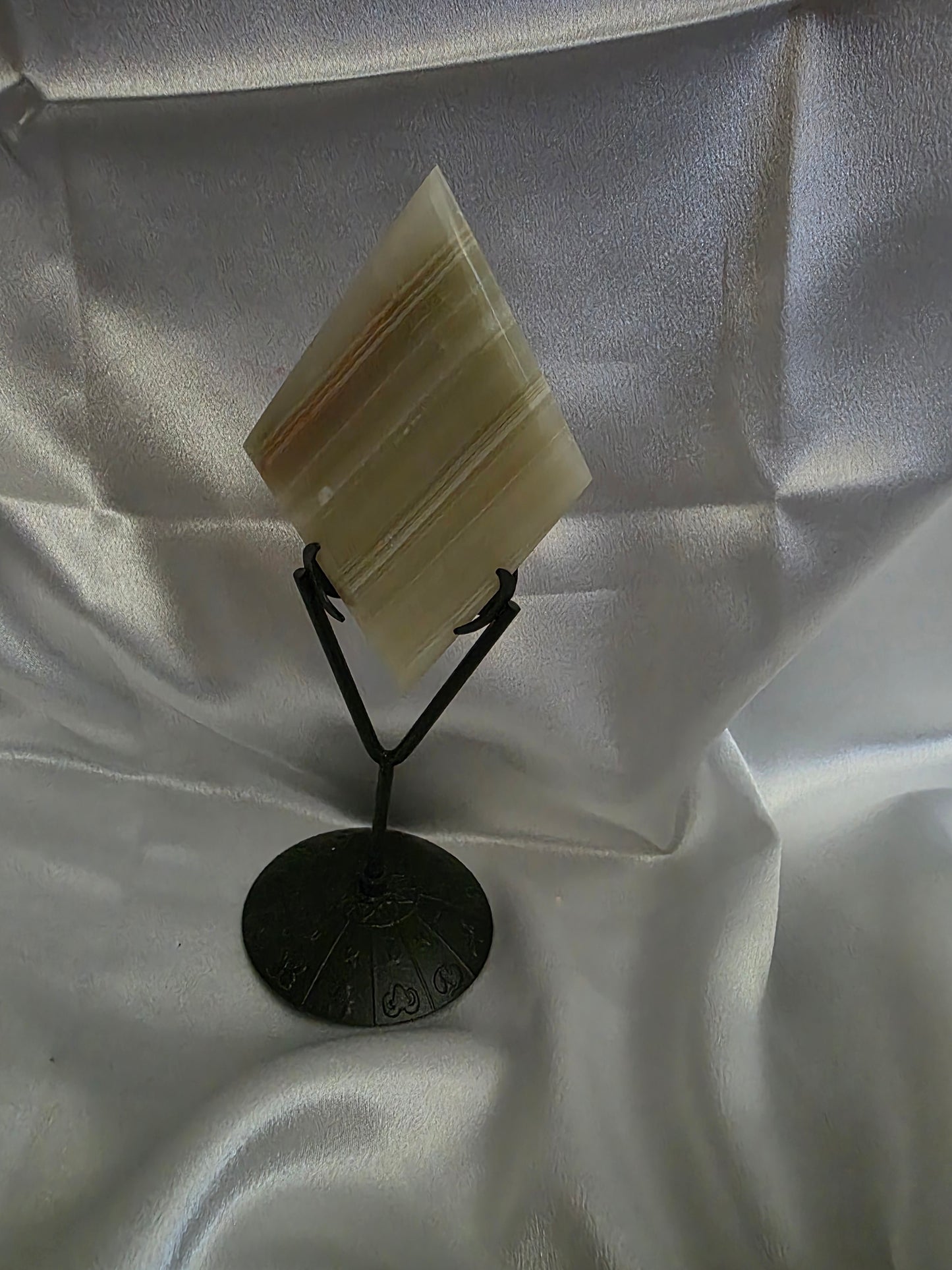 Green Banded Onyx Diamond on Black Stand