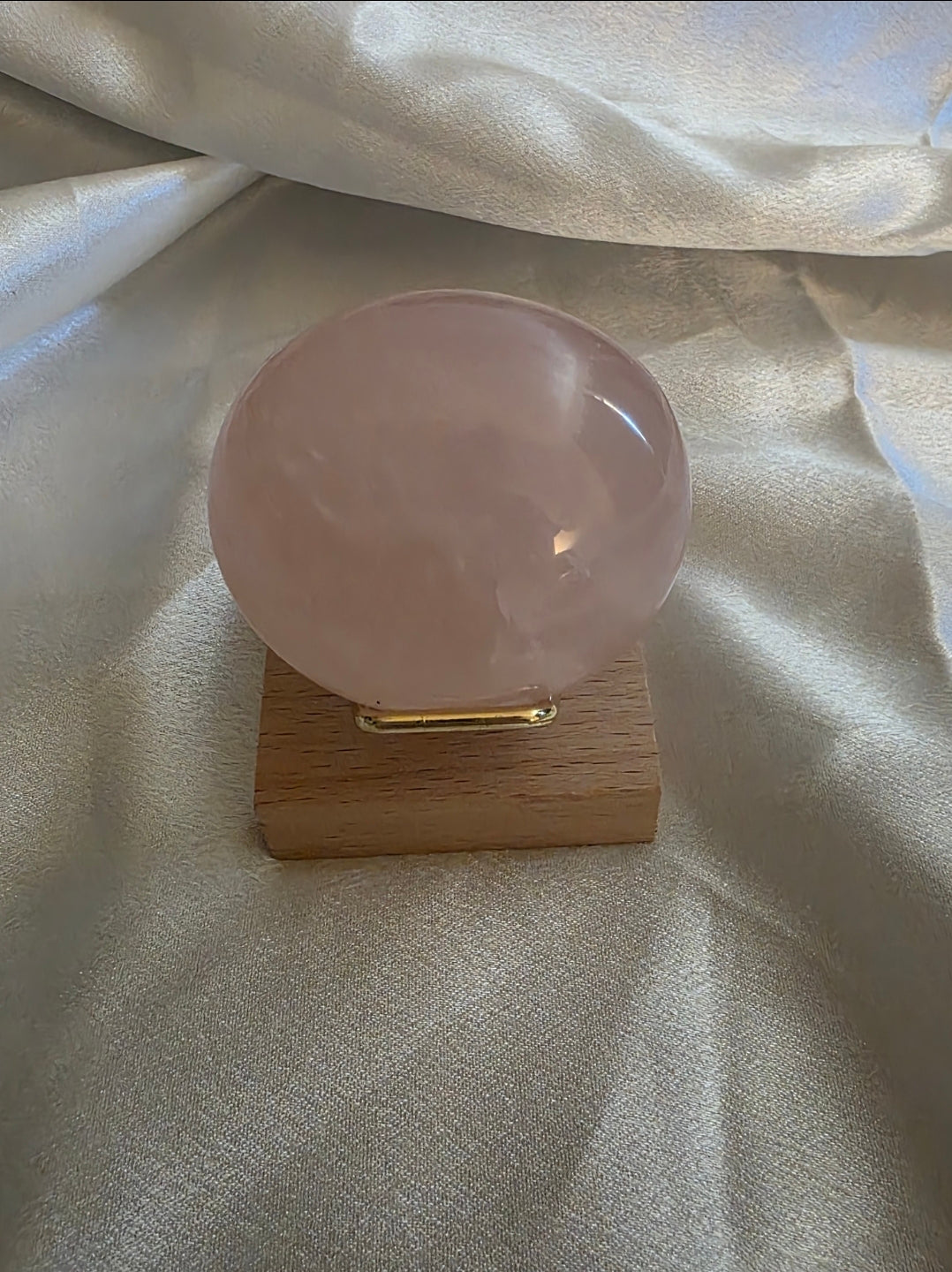 Acrylic & Wooden Base Crystal Stands with Metal Holders – Silver & Gold