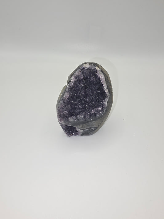 Rainbow Druzy Black Amethyst – 257g