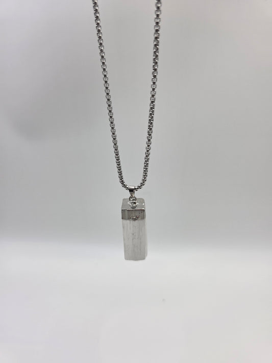 Selenite Necklace (Silver Chain) – Cleansing & Inner Peace