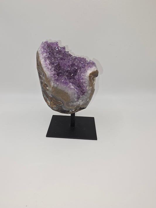 💜 Brazilian Amethyst Cluster on Stand – 465g 💜