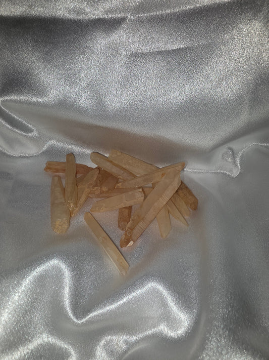 Tangerine Quartz Points – Raw Pieces