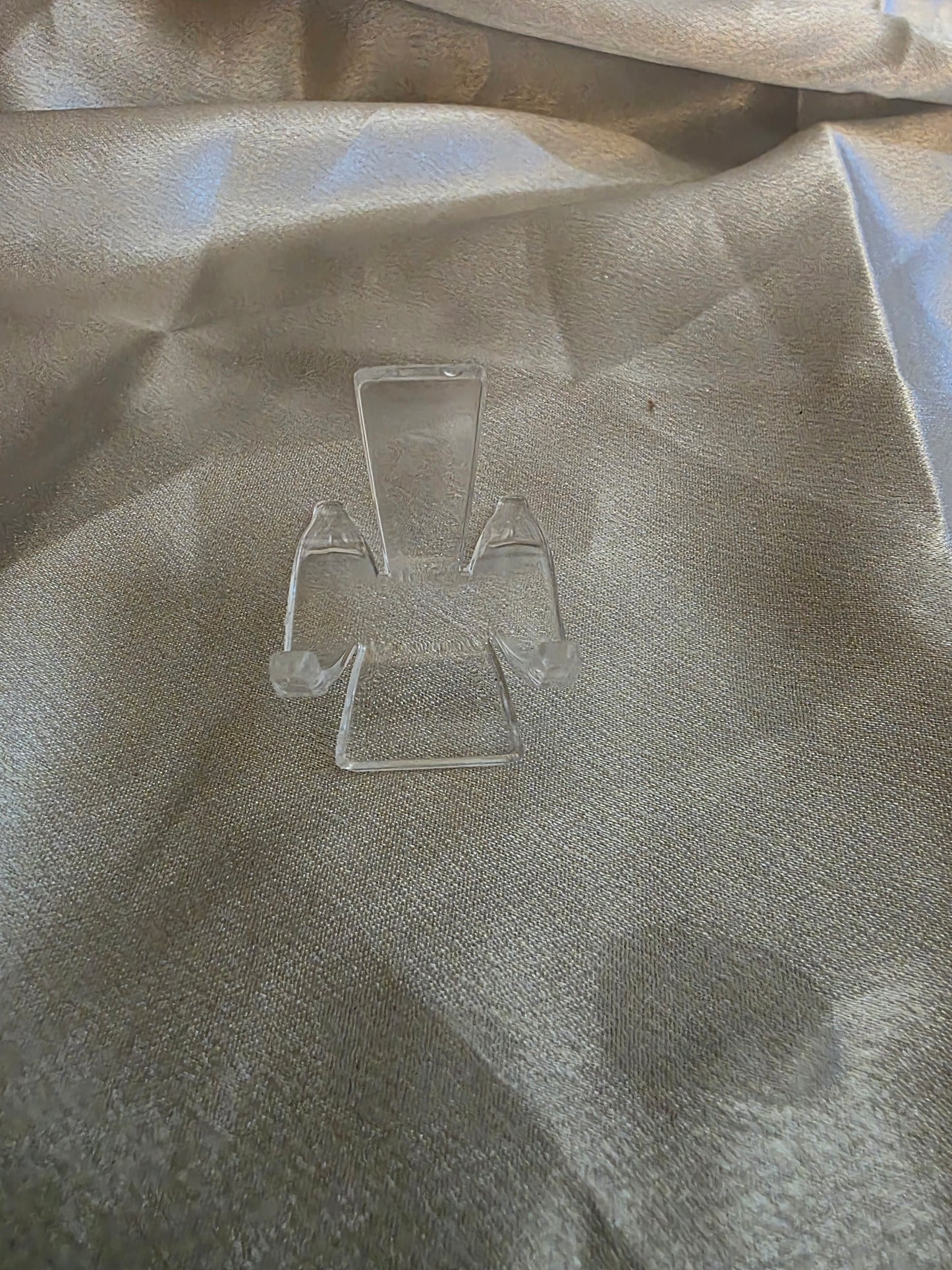 Clear Acrylic Crystal Stands – Small, Medium & Large