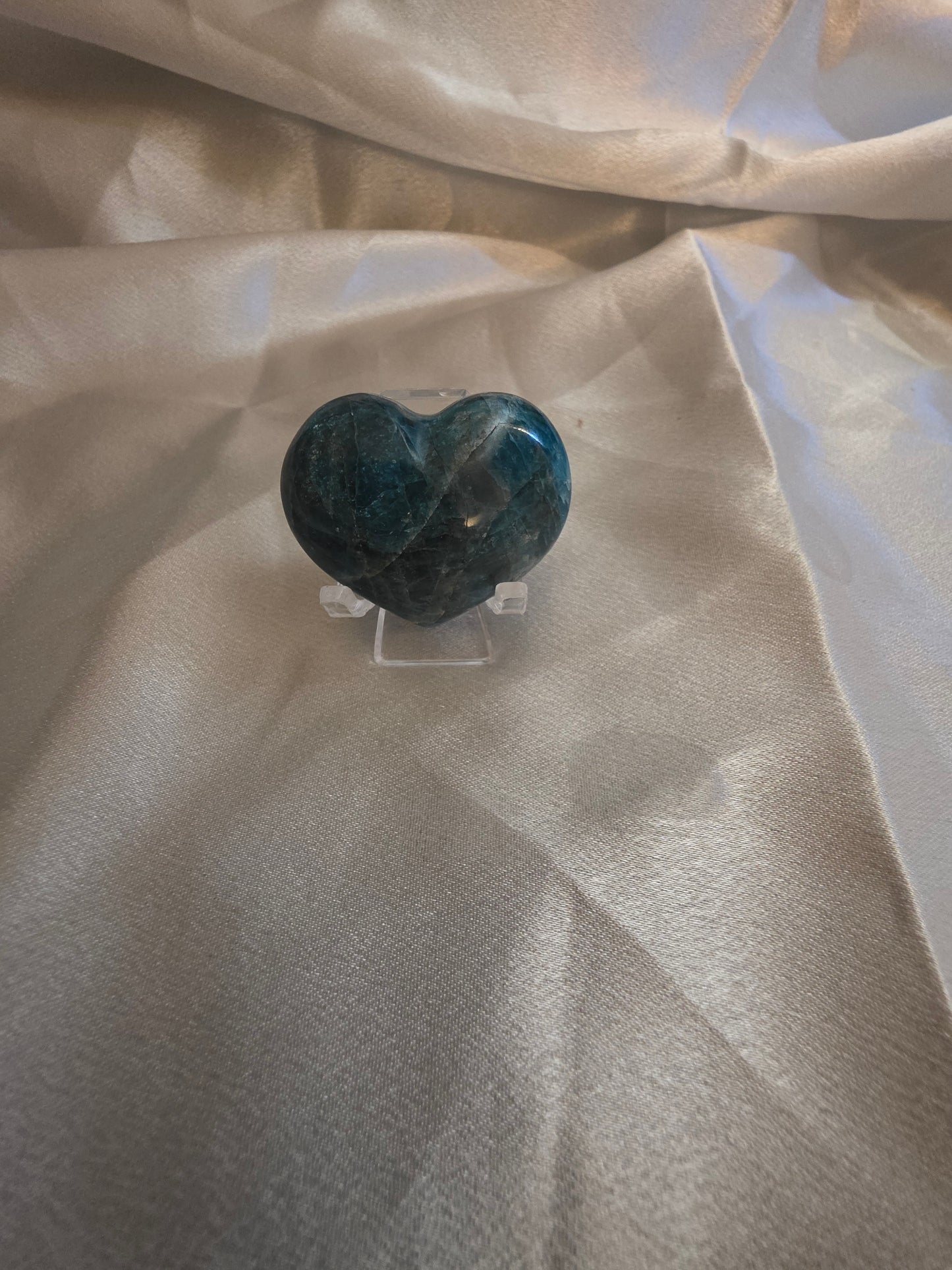 Clear Acrylic Crystal Stands – Small, Medium & Large