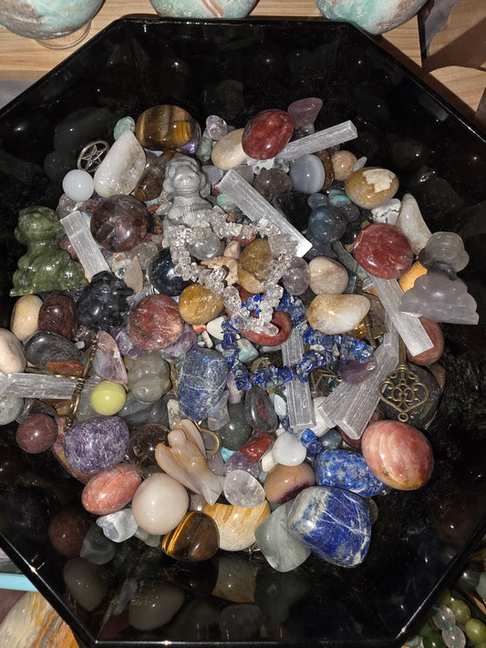 MYSTERY CRYSTAL SCOOPS