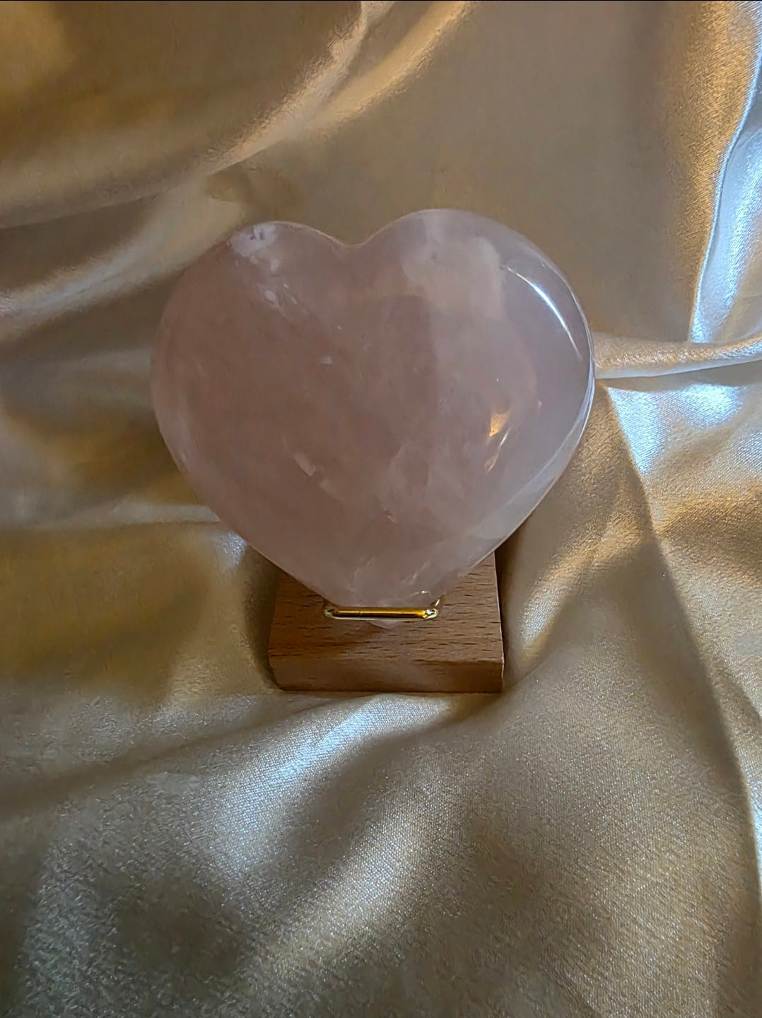 Acrylic & Wooden Base Crystal Stands with Metal Holders – Silver & Gold