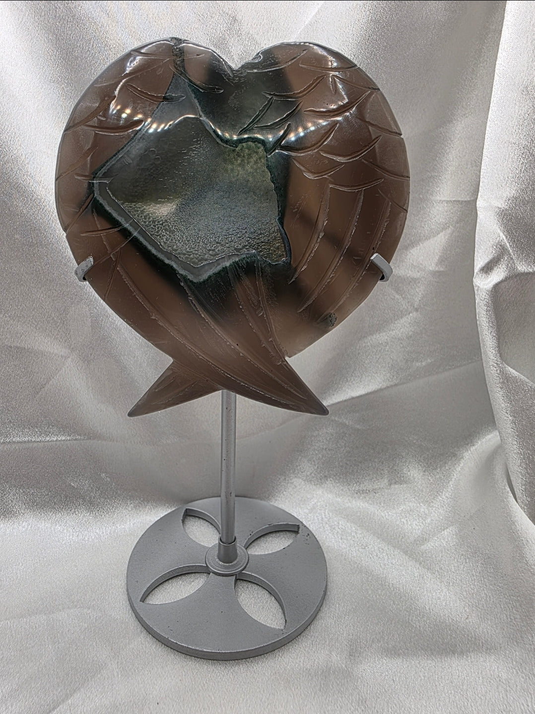 Agate Heart Wings on Silver Stand – 20cm Statement Piece